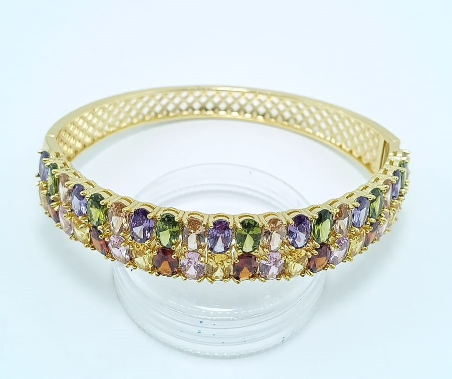 Brazalete rodinado dorado circones multicolor.