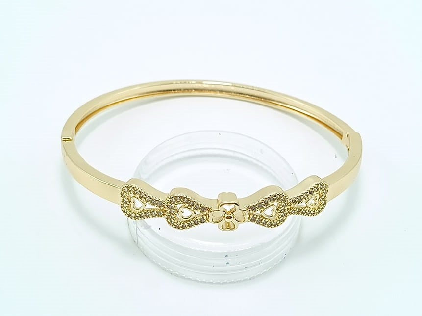 Brazalete dorado con circones